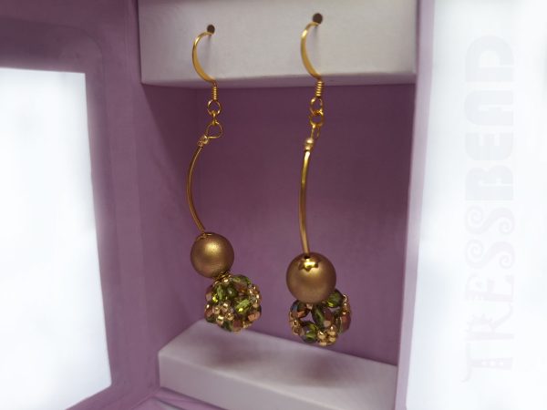 Green Beaded Bead Dangle Earrings - Image 3