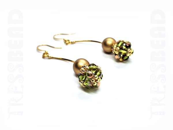 Green Beaded Bead Dangle Earrings