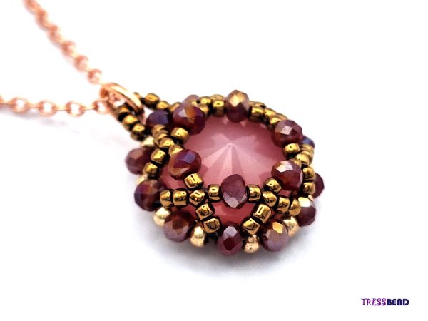 Charming Beaded Pendant Necklace