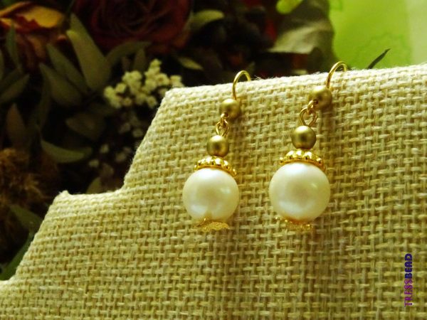 Golden Butterfly Pearl Dangle Earrings - Image 7