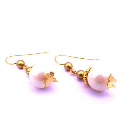 Exquisite Classic Style Earrings with White Luster Crystal Pearl, a captivating design, featuring a delicate gold-plated butterfly-shaped pin.