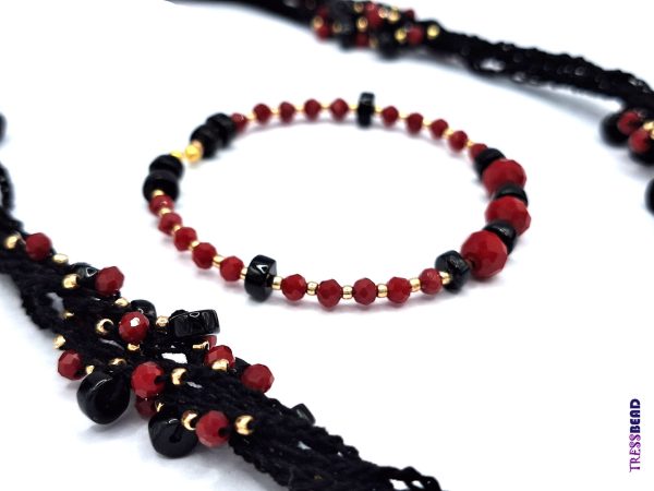 Black-red-beaded-jewelry-set