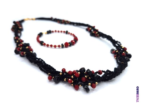 Black-red-beaded-jewelry-set