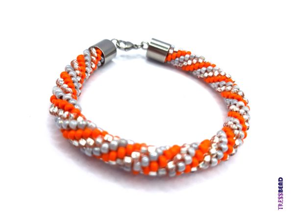 beaded-crochet-bracelet