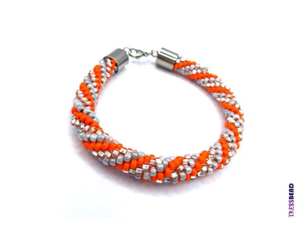 beaded-crochet-bracelet