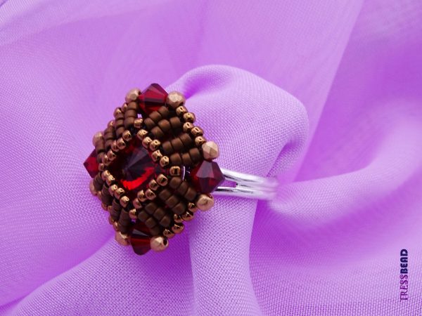 Royal Red Beaded Ring - Image 6