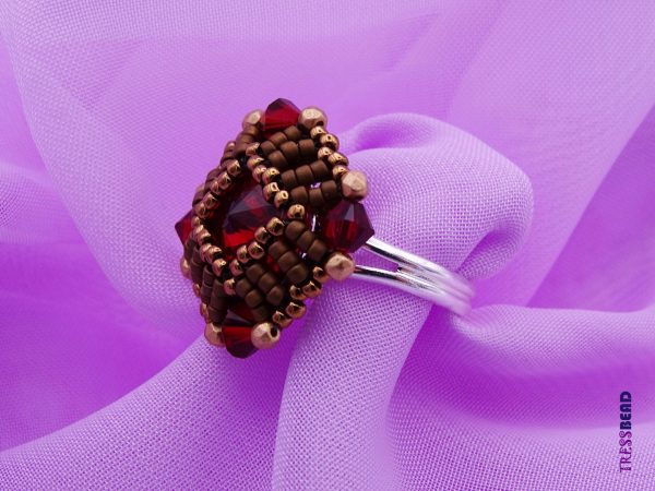 Royal Red Beaded Ring - Image 3